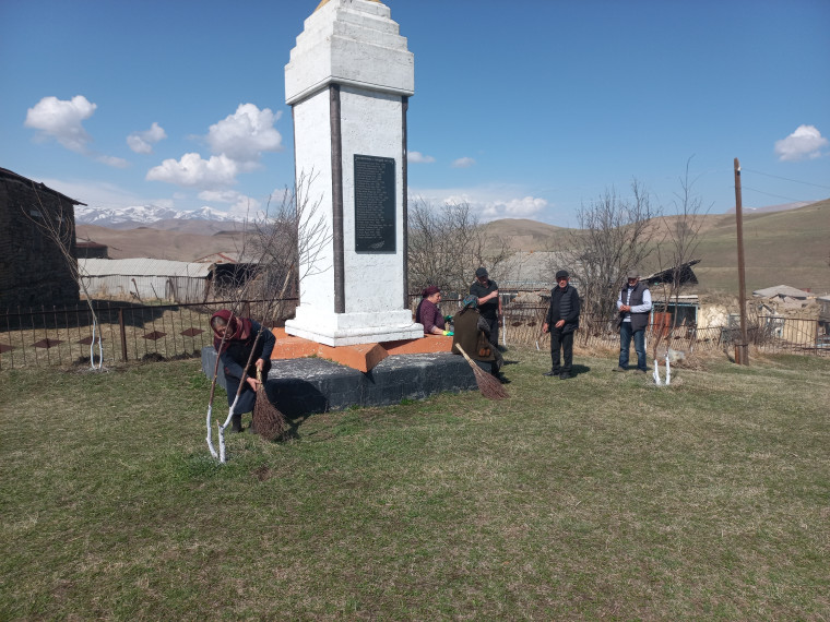Общереспубликанский субботник. Общереспубликанский субботник.